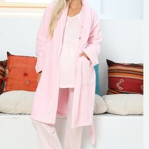 NWT Ellen Tracy Fleece Blush Pink Rob Without Belt One Size